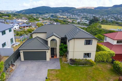 Photo of property in 138 Woodman Drive, Tawa, Wellington, 5028