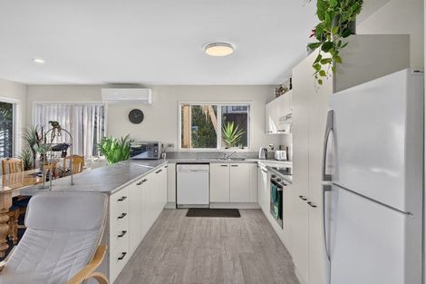 Photo of property in 11 Sandholm Close, North New Brighton, Christchurch, 8083