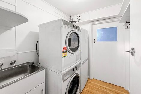 Photo of property in 28 Taurima Street, Hei Hei, Christchurch, 8042