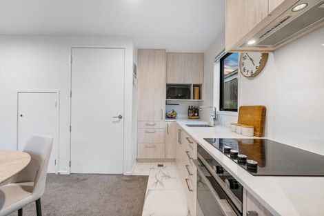 Photo of property in 52f Vodanovich Road, Te Atatu South, Auckland, 0610