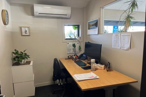 Photo of property in 24 Lewis Street, Blockhouse Bay, Auckland, 0600