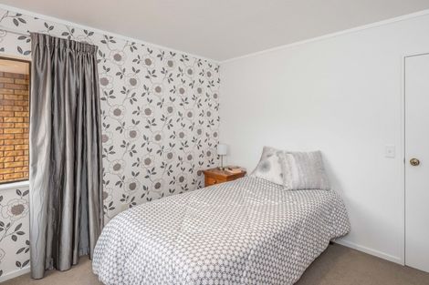 Photo of property in 16 Kotuku Drive, Paraparaumu Beach, Paraparaumu, 5032