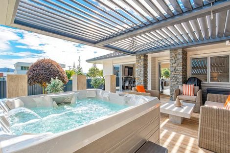 Photo of property in 209 Beach Road, Whangamata, 3620