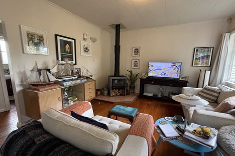 Photo of property in 11a Philson Terrace, Browns Bay, Auckland, 0630