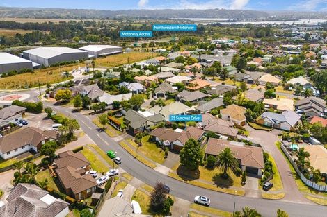 Photo of property in 25 Suncrest Drive, West Harbour, Auckland, 0618