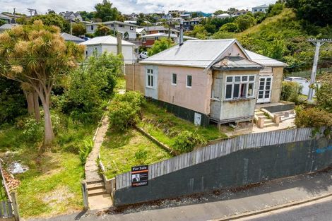 Photo of property in 32 Neidpath Road, Mornington, Dunedin, 9011