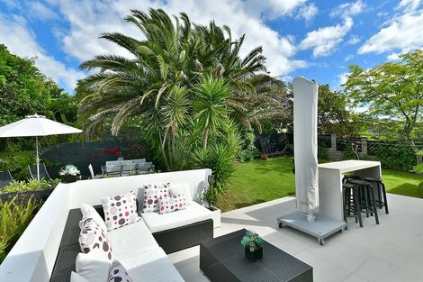 Photo of property in 21 Beach Road, Manly, Whangaparaoa, 0930