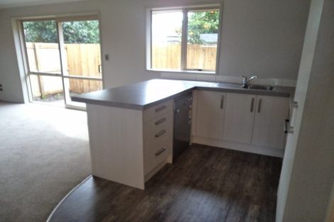 Photo of property in 2/114 Old Farm Road, Hamilton East, Hamilton, 3216