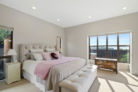 Photo of property in 64 Oliver Road, Eastern Beach, Auckland, 2012