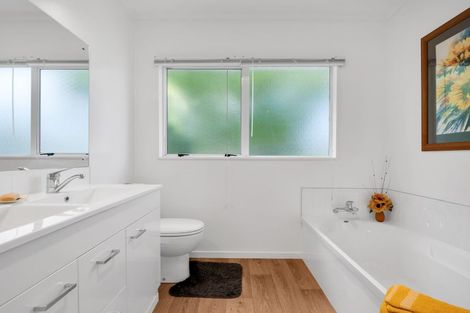 Photo of property in 53a Kitchener Road, Waiuku, 2123