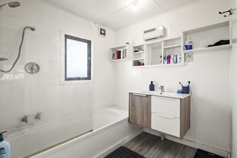 Photo of property in 12 Kirkland Street, Green Island, Dunedin, 9018