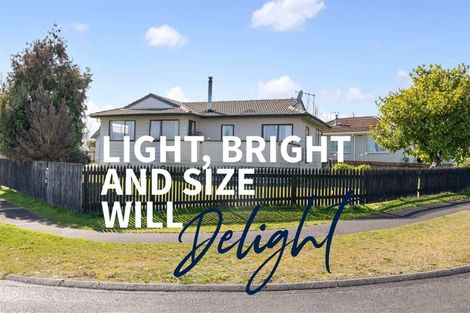 Photo of property in 1 Ryan Place, Richmond Heights, Taupo, 3330