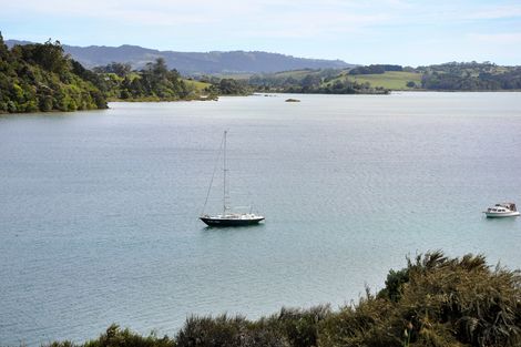 Photo of property in 1216 Sandspit Road, Sandspit, Warkworth, 0982