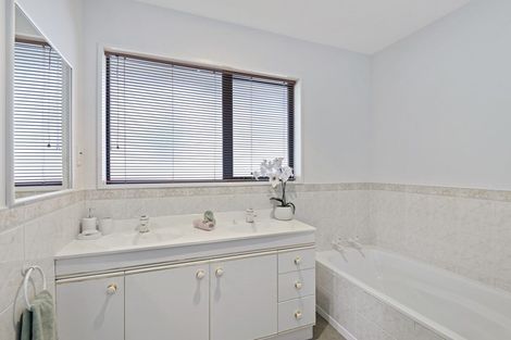 Photo of property in 126 Innes Road, St Albans, Christchurch, 8052