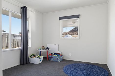 Photo of property in 16 Dingadee Street, Welcome Bay, Tauranga, 3112
