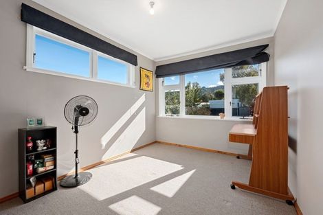 Photo of property in 6 Cecil Street, Clouston Park, Upper Hutt, 5018