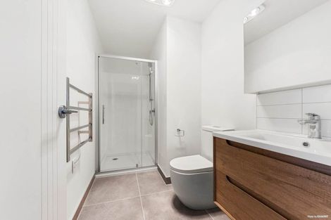 Photo of property in 14c Fortyfoot Lane, Sunnyhills, Auckland, 2010