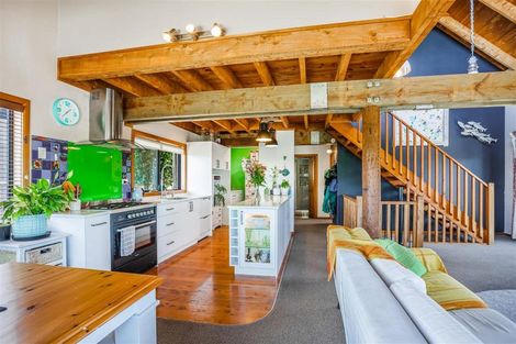 Photo of property in 28 Stillwater Crescent, Stillwater, Silverdale, 0993