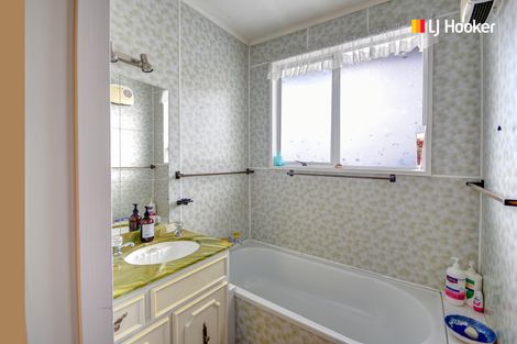 Photo of property in 70a Marion Street, Macandrew Bay, Dunedin, 9014