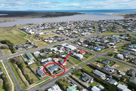 Photo of property in 42 Edinburgh Terrace, Foxton Beach, Foxton, 4815