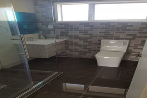 Photo of property in 2/1 Griffen Road, Mount Roskill, Auckland, 1041