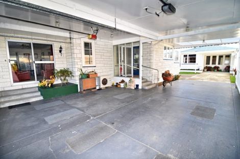 Photo of property in 18 Kent Street, Carterton, 5713