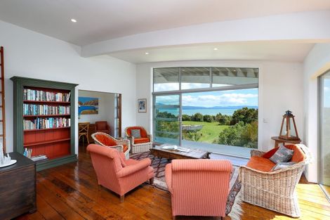Photo of property in 1160a Abel Tasman Drive, Ligar Bay, Takaka, 7183