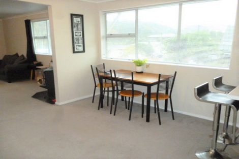 Photo of property in 51 Hampden Street, Picton, 7220