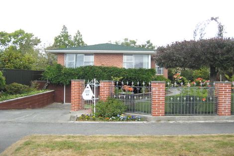 Photo of property in 57 Englefield Road, Northwood, Christchurch, 8051