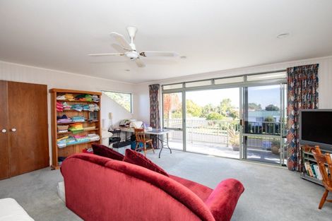 Photo of property in 15 Walton Place, Ngatea, 3503