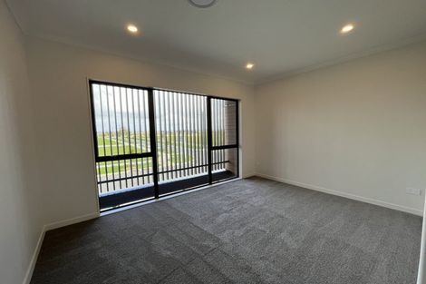 Photo of property in 43 Maungakaraka Road, Karaka, 2580