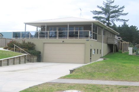 Photo of property in 124 Kowhai Avenue, Matarangi, Whitianga, 3592