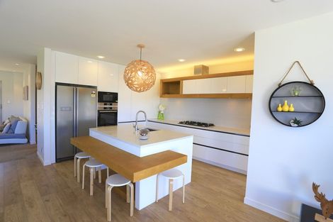 Photo of property in 104 Fairview Avenue, Fairview Heights, Auckland, 0632