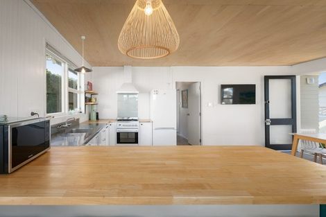 Photo of property in 34 Ocean View Road, Waihi Beach, 3611