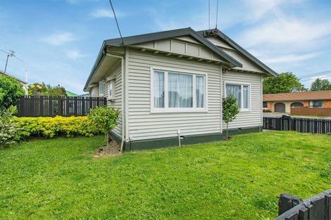 Photo of property in 1 Leitch Street, Somerfield, Christchurch, 8024