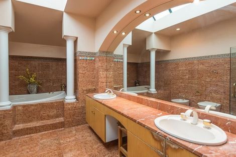 Photo of property in 24 Overdale Drive, Cashmere, Christchurch, 8022