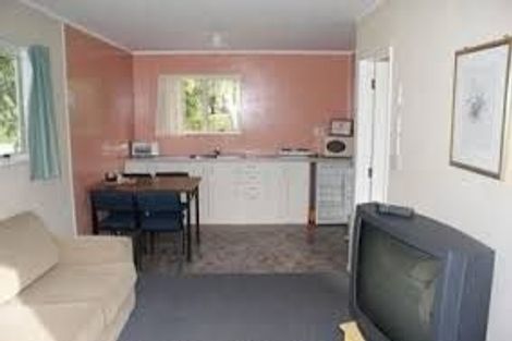 Photo of property in Gore Motor Camp, 35 Broughton Street, Gore, 9710