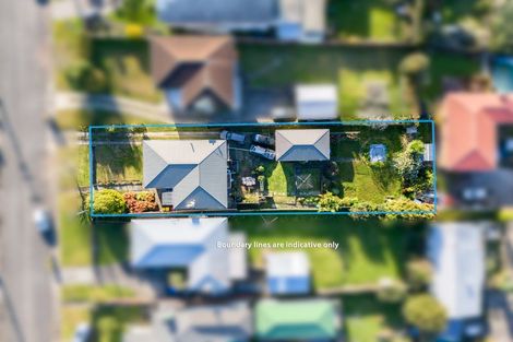 Photo of property in 18 Huruhuru Road, Massey, Auckland, 0614