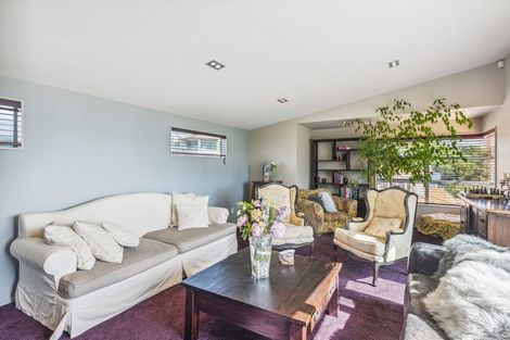 Photo of property in 11 Metzenthin Close, Raumati South, Paraparaumu, 5032