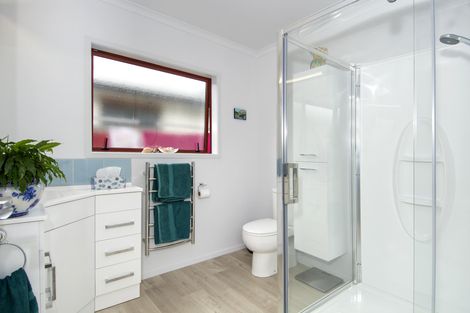 Photo of property in 5 Capstan Close, Pyes Pa, Tauranga, 3112