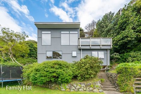 Photo of property in 129 Marine Drive, Sorrento Bay, Lower Hutt, 5013