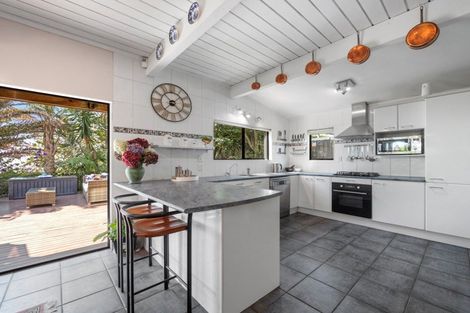 Photo of property in 40 Corinna Street, Welcome Bay, Tauranga, 3112