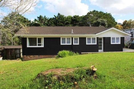 Photo of property in 12 Commodore Drive, Lynfield, Auckland, 1042