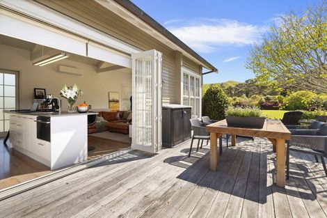 Photo of property in 998 Peak Road, Helensville, 0875
