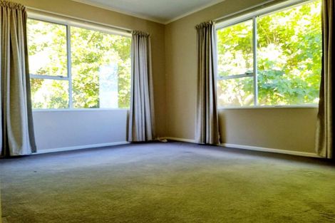 Photo of property in 7 Hibiscus Grove, Maungaraki, Lower Hutt, 5010