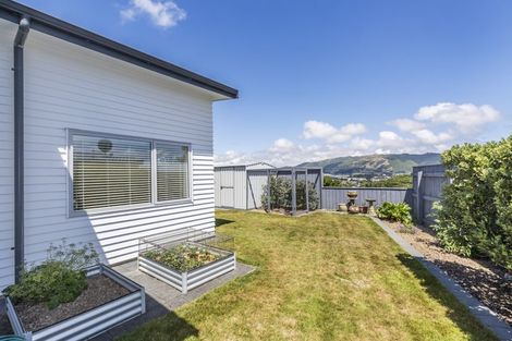 Photo of property in 30 Sumner Terrace, Aotea, Porirua, 5024