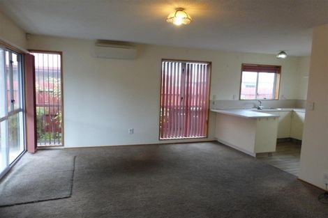 Photo of property in 3b Broadbent Street, Riccarton, Christchurch, 8041