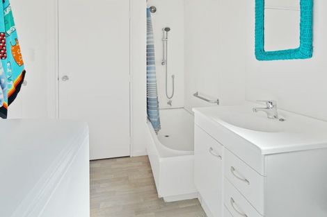 Photo of property in 9 Pegasus Crescent, Motunau, Greta Valley, 7387