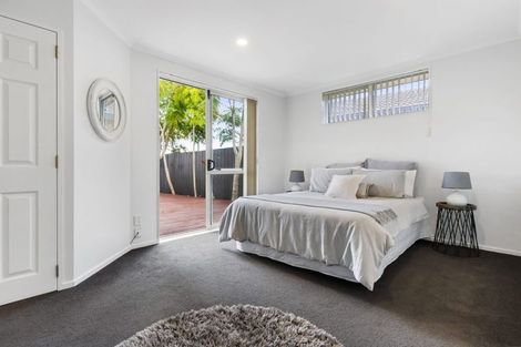 Photo of property in 5 Frederick Reece Drive, The Gardens, Auckland, 2105