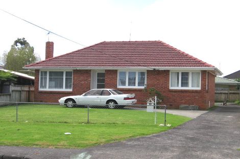 Photo of property in 54a Neil Avenue, Te Atatu Peninsula, Auckland, 0610